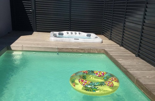 Aimargues Villa | RECENT VILLA RENTALS