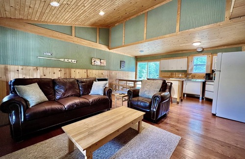 Baldwin Cabin | RECENTLY CONSTRUCTED, LITTLE O CABIN CLOSE TO BALDWIN-WOLF LAKE