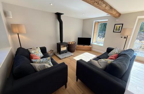 Shoscombe House | Recently converted barn on the outskirts of Bath