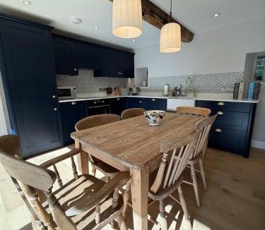 Shoscombe House | Recently converted barn on the outskirts of Bath