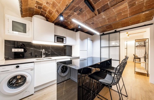 Sants-Badal Apartment | Recently refurbished one bedroom apartment