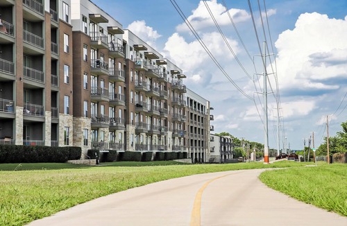 Northeast Dallas Condo | Recently remodeled first floor one bedroom/one bath condo in M Streets area