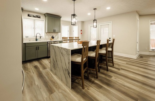 Eddyville House | Recently Remodeled! Lake Front! Hot Tub! Fire Pit!