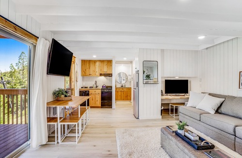 Boise Apartment | Recently renovated studio with window AC, deck & ski-In/ski-out access