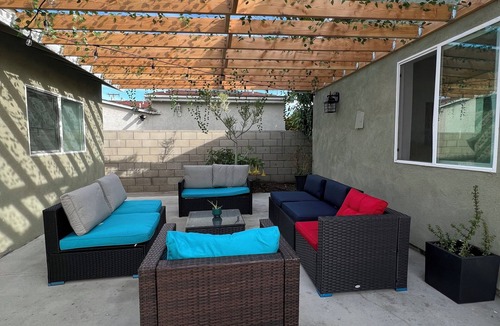 Santa Ana House | Recently Renovated: 4BR-3BA Oasis Near Disneyland