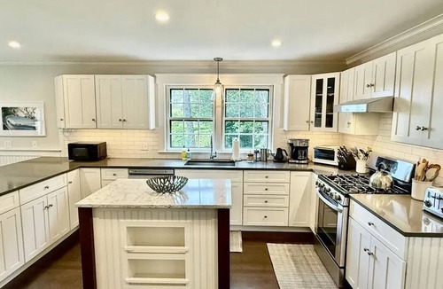 Surfside House | Recently Renovated 5BR Home in Surfside!