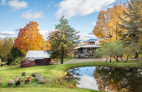 Warren House | RECENTLY RENOVATED Private Chic Modern Mountain Home