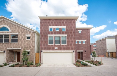 South Main House | Recently Updated 3 Bedroom Gem ★ 5mi Med Ctr★8mi DT Houston★King Bed★