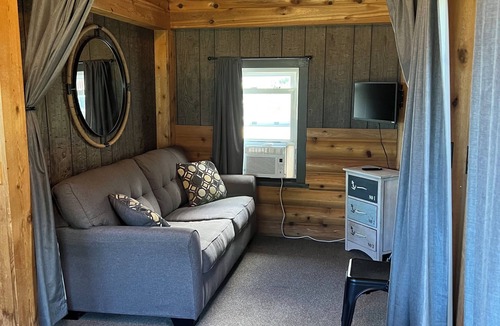 Port Austin Cottage | Recently Updated Beachfront Cottage #5
