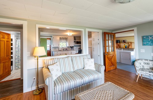 Mid-Coast and Islands House | Recently updated cottage featuring beautiful easterly views of Casco Bay