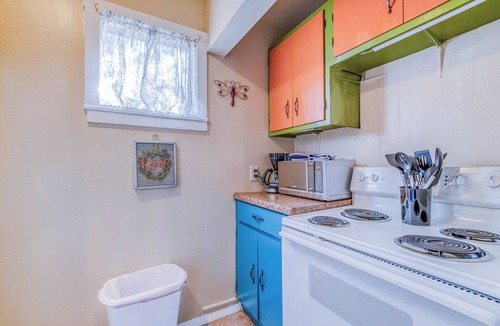 Ruidoso Apartment | RECHARGE, Pets Welcome, Fast Wifi, Opt HOT TUB