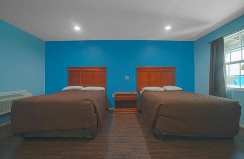 Flour Bluff Hotel | Recharge Room Free Parking Near Bob Hall Pier And Mustang Island State Park