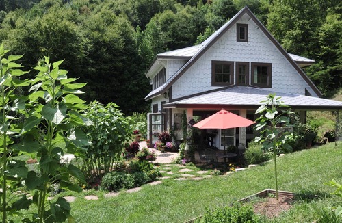 Leicester Cottage | Reconnect with all that is you.