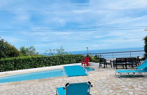 Pineda de Mar Villa | Reconnectar Can Carreras I