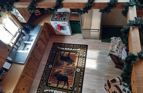 Rumford Center House | Recreation Haven .Work remotely super fast Wi-Fi Snowmobile, ATV, & Explore!