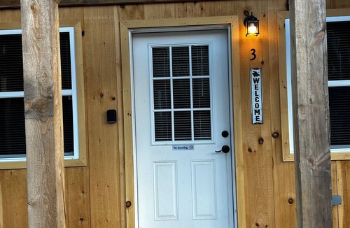 Sangerville Cabin | Recreational Cabin Rentals