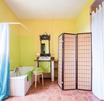Susqueda Apartment | Rectoria Santuari del coll ideal families