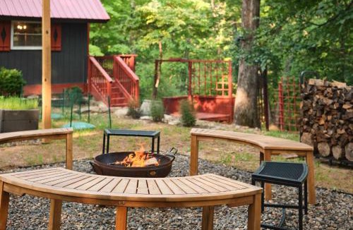 Millville House | Red A Frame Shenandoah Escape Fire Pit BBQ