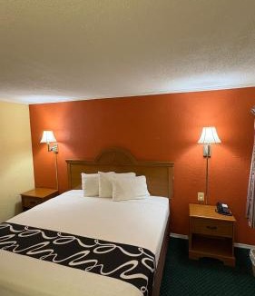 West Deptford Hotel | Red Bank Inn