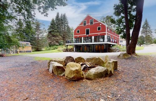 Wells House | Red Barn & Blueberries