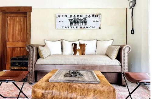 Jacksonville House | Red Barn in Wine Country