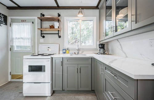 Northern Bruce Peninsula Cottage | Red Barn | WATERFRONT | Private | TOBERMORY |A-Frame |PET FRIENDLY
