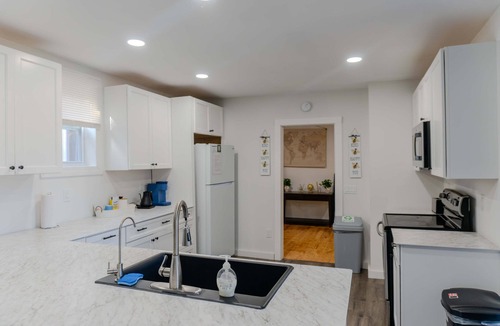 Trenton House | Red & Blue Retreat