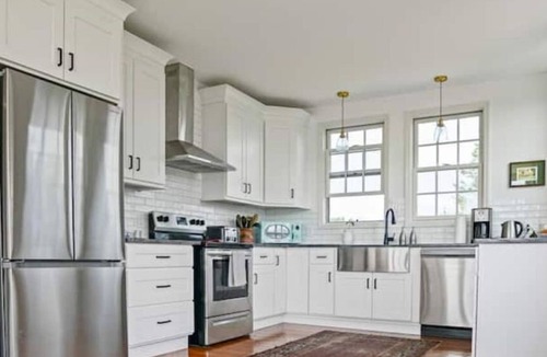 Kerhonkson House | Red Brick Story Home