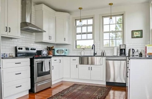 Kerhonkson House | Red Brick Story Home