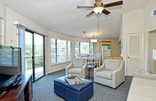 Lakeway Villa | Red Bud #4 - Lake Villa with Hot Tub Access
