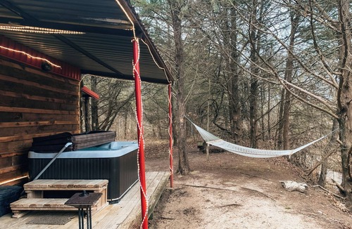 Marietta Cabin | Red Bud Cabin - a beautiful, rustic log cabin