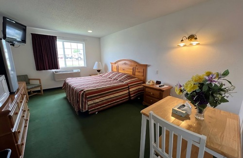 Red Bud Hotel | Red Bud Country Inn