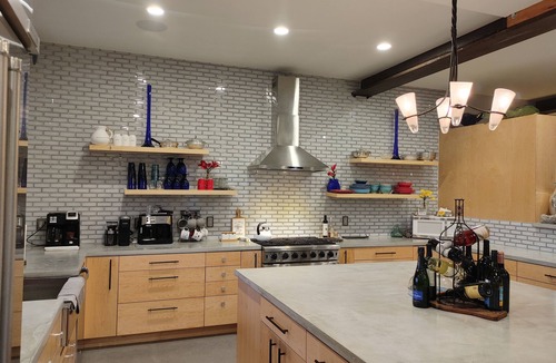 Sunland Estates House | Red cabin on the River