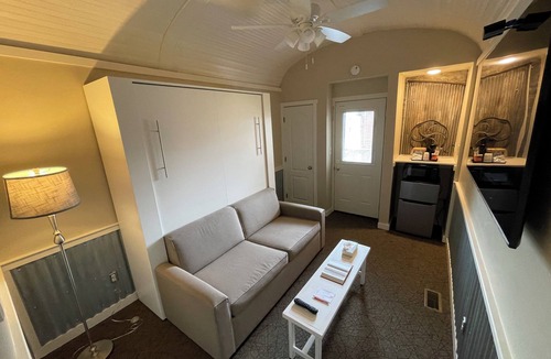 Ronks Hotel | Red Caboose Motel