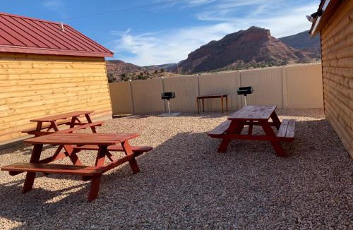 Kanab Cabin | Red Canyon Cabins