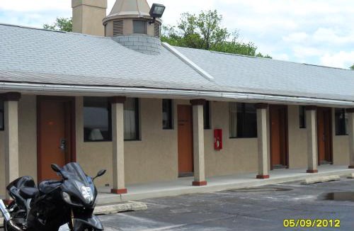 Bellmawr Hotel | Red Carpet Inn Brooklawn