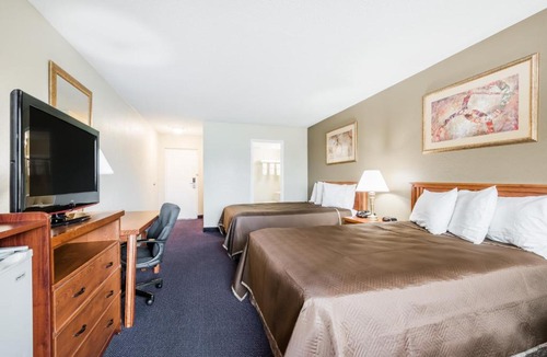 Rohrerstown Hotel | Red Carpet Inn Lancaster
