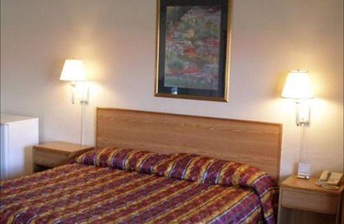 Starke Hotel | Red Carpet Inn Starke