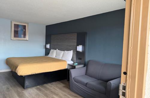 Danville Hotel | Red Carpet Inn & Suites - Danville