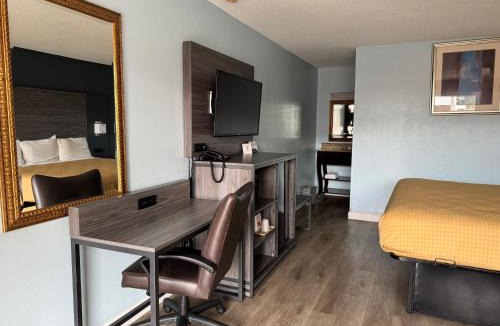 Danville Hotel | Red Carpet Inn & Suites - Danville