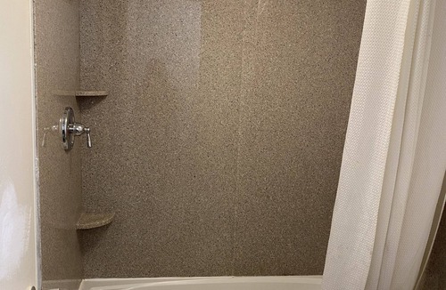 Danville Hotel | Red Carpet Inn & Suites