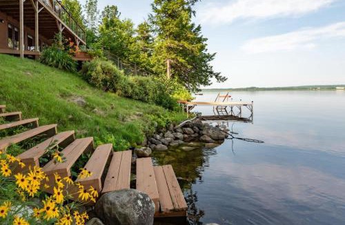 Sidney House | Red Cedar Haven Lakeside Tranquility