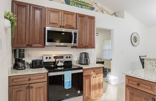 Ono Island House | Red Cloud~spacious~quiet~NAS~beaches