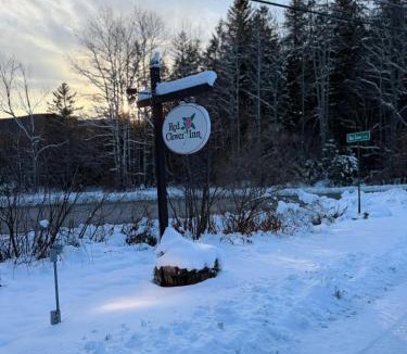 Mendon Hotel | Red Clover Inn