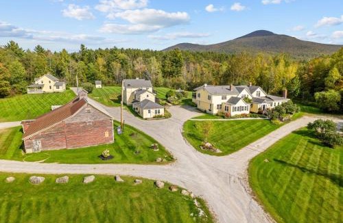 Mendon Hotel | Red Clover Inn