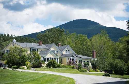 Mendon Apartment | Red Clover Spacious King Suite near Killington