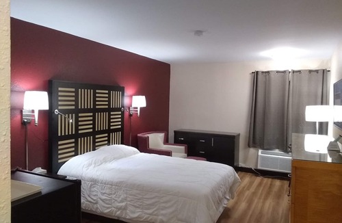 Russett Hotel | Red Crown Inn