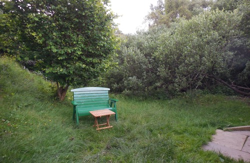 Breakish Cabin | Red Cuillin Cabin on riverbank