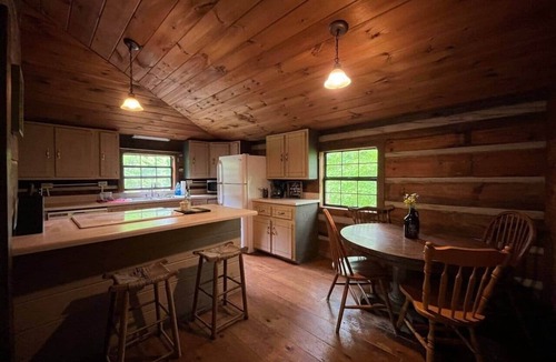 Chatsworth House | Red Door Cabin
