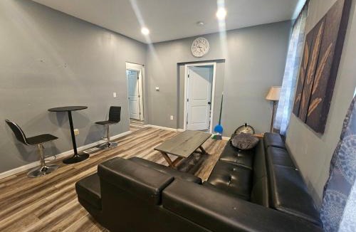 St. Louis House | Red Door Manor